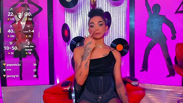 nickyminach  online show from 04/12/26, 10:15