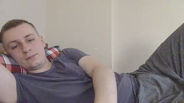 Snapshot of your_andy chatting on 10/19/25, 07:20 your andy online show from 10/19/25, 07:20