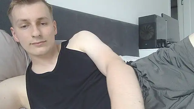 Snapshot of your_andy chatting on 06/24/26, 06:56 your andy online show from 06/24/26, 06:56