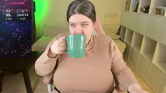 PlumPie online show from 01/02/25, 05:57