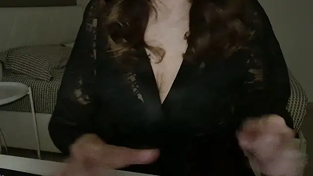 Snapshot of amara_2022 chatting on 04/07/26, 09:48 amara 2022 online show from 04/07/26, 09:48