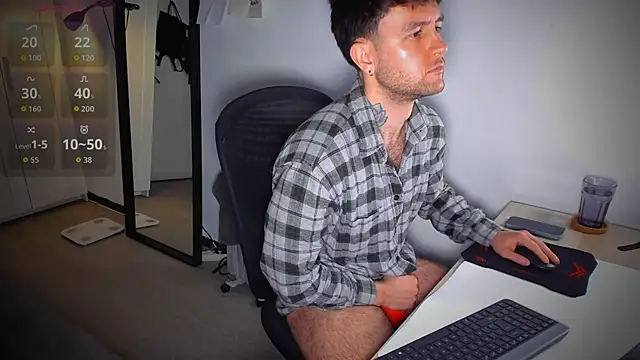 Snapshot of HonestAndrew chatting on 02/08/26, 06:50 HonestAndrew online show from 02/08/26, 06:50