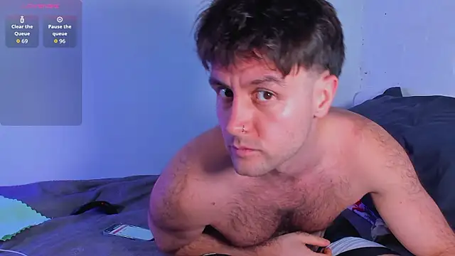 Snapshot of HonestAndrew chatting on 03/15/26, 02:45 HonestAndrew online show from 03/15/26, 02:45