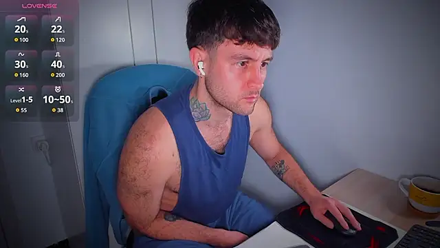 Snapshot of HonestAndrew chatting on 03/19/26, 07:56 HonestAndrew online show from 03/19/26, 07:56