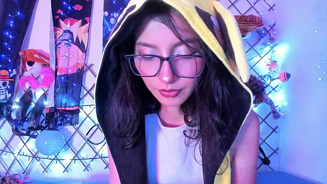 Snapshot of Alice_jacobs1 chatting on 02/06/25, 04:42 Alice jacobs1 online show from 02/06/25, 04:42