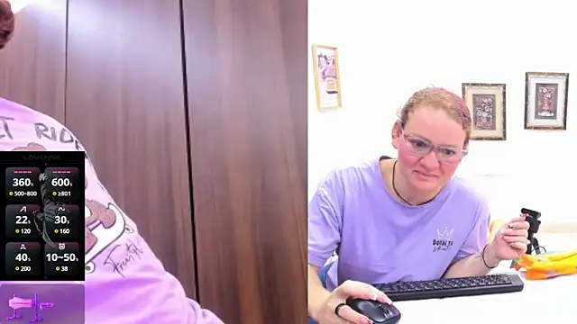 Snapshot of Paulina_Davis_ chatting on 02/23/25, 09:26 Paulina Davis online show from 02/23/25, 09:26