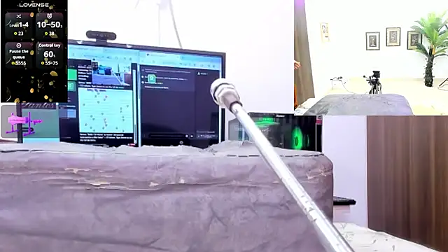 Snapshot of Paulina_Davis_ chatting on 09/21/25, 09:49 Paulina Davis online show from 09/21/25, 09:49