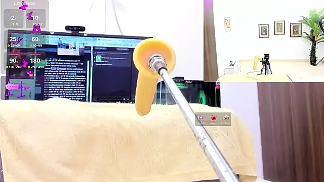 Snapshot of Paulina_Davis_ chatting on 10/18/25, 02:25 Paulina Davis online show from 10/18/25, 02:25