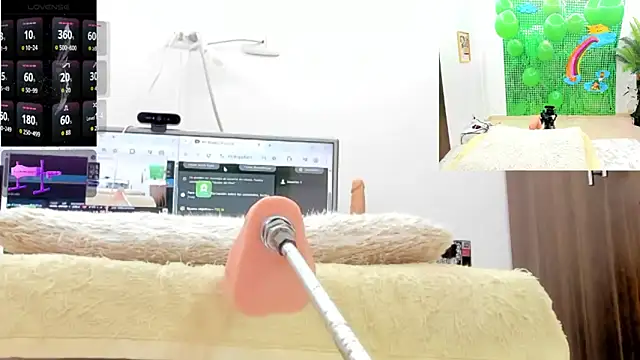 Paulina Davis  online show from 03/18/26, 12:03