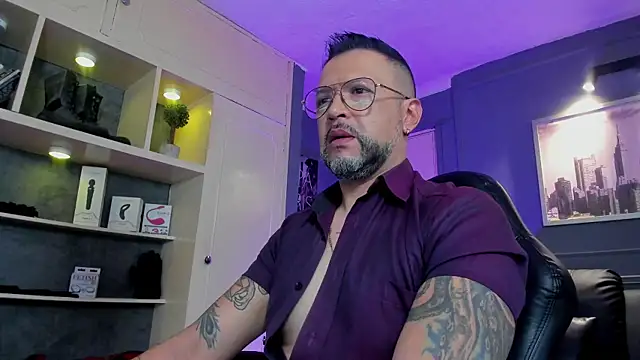 MrFrank tattoo online show from 01/11/26, 01:27