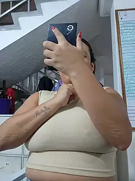 LizzRouse online show from 11/04/25, 07:35