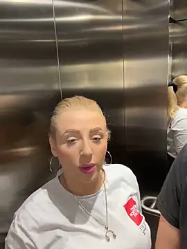 Strongqueen online show from 01/09/25, 05:22