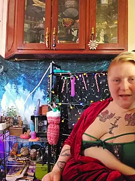 Snapshot of buxombosums chatting on 12/17/25, 09:43 buxombosums online show from 12/17/25, 09:43