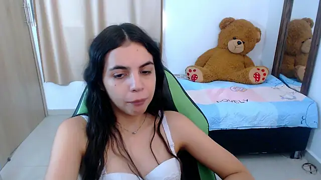  elenna online show from 03/17/25, 06:11