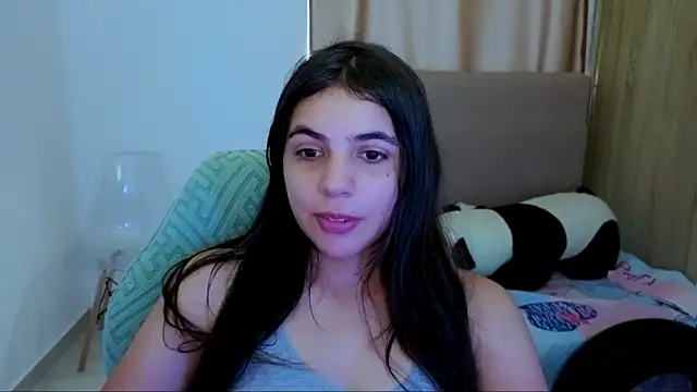 Snapshot of _elenna chatting on 06/21/26, 05:48 elenna online show from 06/21/26, 05:48