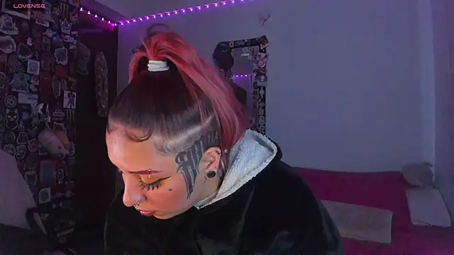 Snapshot of Jessie_williams chatting on 01/15/25, 08:16 Jessie williams online show from 01/15/25, 08:16