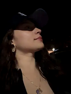 Snapshot of sahorix1 chatting on 09/15/25, 07:25 sahorix1 online show from 09/15/25, 07:25