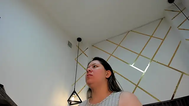 Snapshot of _rebecca1 chatting on 11/16/25, 04:23 rebecca1 online show from 11/16/25, 04:23