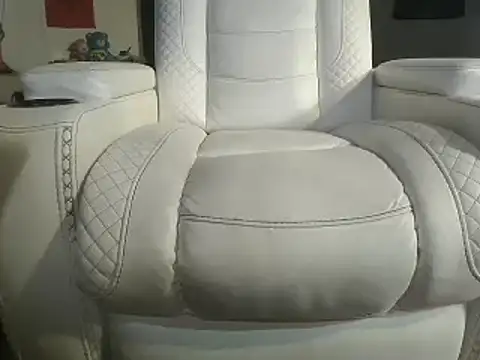 Snapshot of honeylovelace chatting on 01/04/25, 10:55 honeylovelace online show from 01/04/25, 10:55