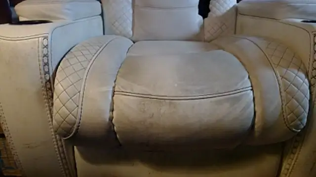 honeylovelace online show from 12/22/25, 09:34