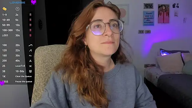 linda giggle online show from 12/06/24, 02:24