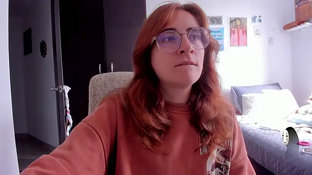 linda giggle online show from 12/10/24, 03:55