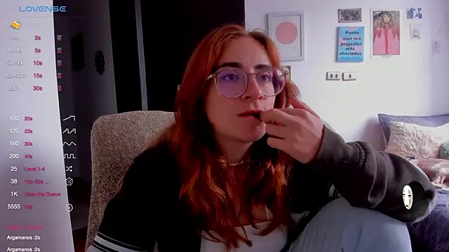 linda giggle online show from 12/24/24, 05:34