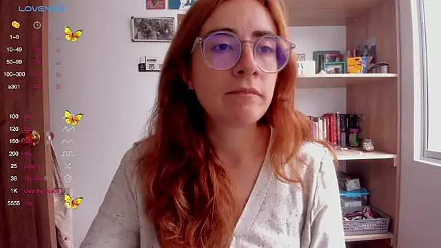 linda giggle online show from 02/11/25, 02:13