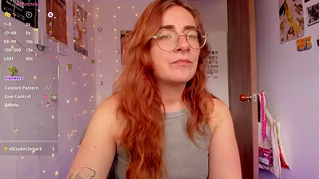 linda giggle online show from 10/07/25, 03:20