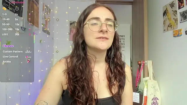 linda giggle online show from 11/28/25, 01:03