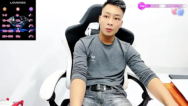 Naughty--asian online show from 11/04/25, 11:09
