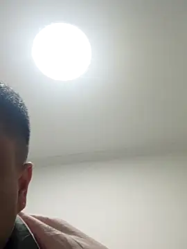 guozuo online show from 03/20/25, 04:20