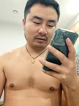 guozuo online show from 10/17/25, 02:08