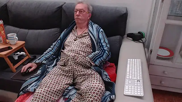 Nudelschwanz online show from 02/08/25, 06:22