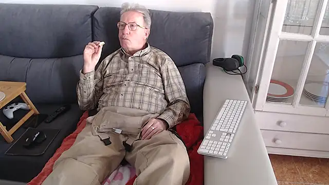 Nudelschwanz online show from 02/08/25, 11:55