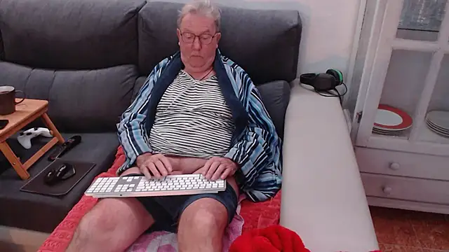 Nudelschwanz online show from 02/09/25, 06:01