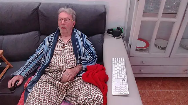 Nudelschwanz online show from 02/16/25, 07:04