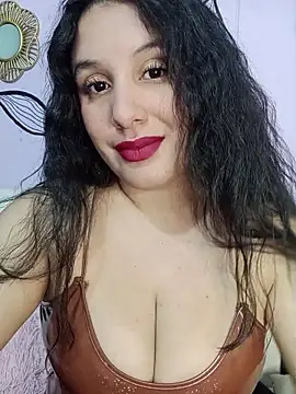 Snapshot of Deina_bunny chatting on 07/15/26, 11:43 Deina bunny online show from 07/15/26, 11:43