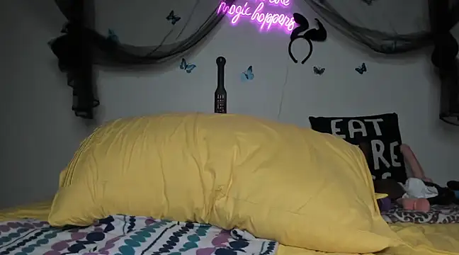 ThickAssRena online show from 02/05/25, 01:15