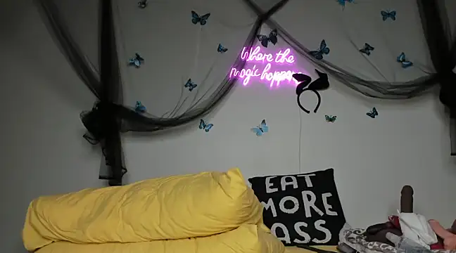 ThickAssRena online show from 02/11/25, 04:35