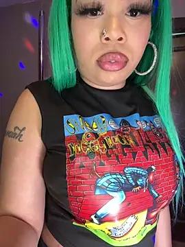 Snapshot of ThickAssRena chatting on 02/01/26, 11:31 ThickAssRena online show from 02/01/26, 11:31