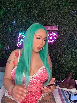 Snapshot of ThickAssRena chatting on 02/13/26, 01:45 ThickAssRena online show from 02/13/26, 01:45