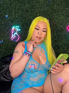 Snapshot of ThickAssRena chatting on 03/11/26, 08:09 ThickAssRena online show from 03/11/26, 08:09