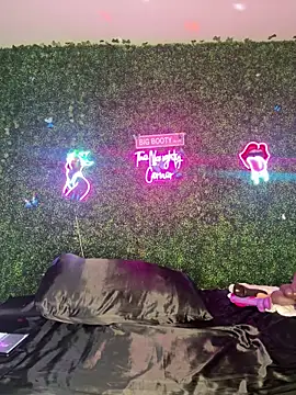 Snapshot of ThickAssRena chatting on 03/12/26, 08:20 ThickAssRena online show from 03/12/26, 08:20