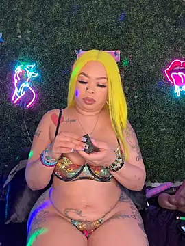 Snapshot of ThickAssRena chatting on 03/20/26, 09:58 ThickAssRena online show from 03/20/26, 09:58