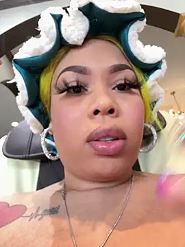 Snapshot of ThickAssRena chatting on 03/26/26, 04:56 ThickAssRena online show from 03/26/26, 04:56