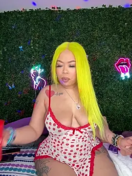 Snapshot of ThickAssRena chatting on 04/15/26, 05:36 ThickAssRena online show from 04/15/26, 05:36