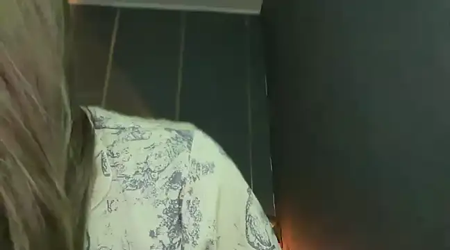 Snapshot of Mistress_supreme chatting on 12/29/24, 07:11 Mistress supreme online show from 12/29/24, 07:11