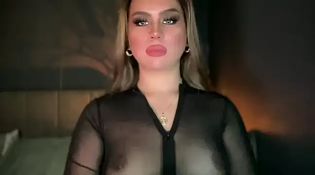 Snapshot of Mistress_supreme chatting on 03/10/25, 07:29 Mistress supreme online show from 03/10/25, 07:29