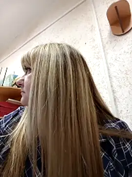 Snapshot of Office_Albertina chatting on 02/02/26, 10:30 Office Albertina online show from 02/02/26, 10:30